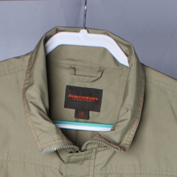 Northwest Territory Men’s Size L Fishing Hunting Vest Zip & Snap Pockets - Picture 2 of 6